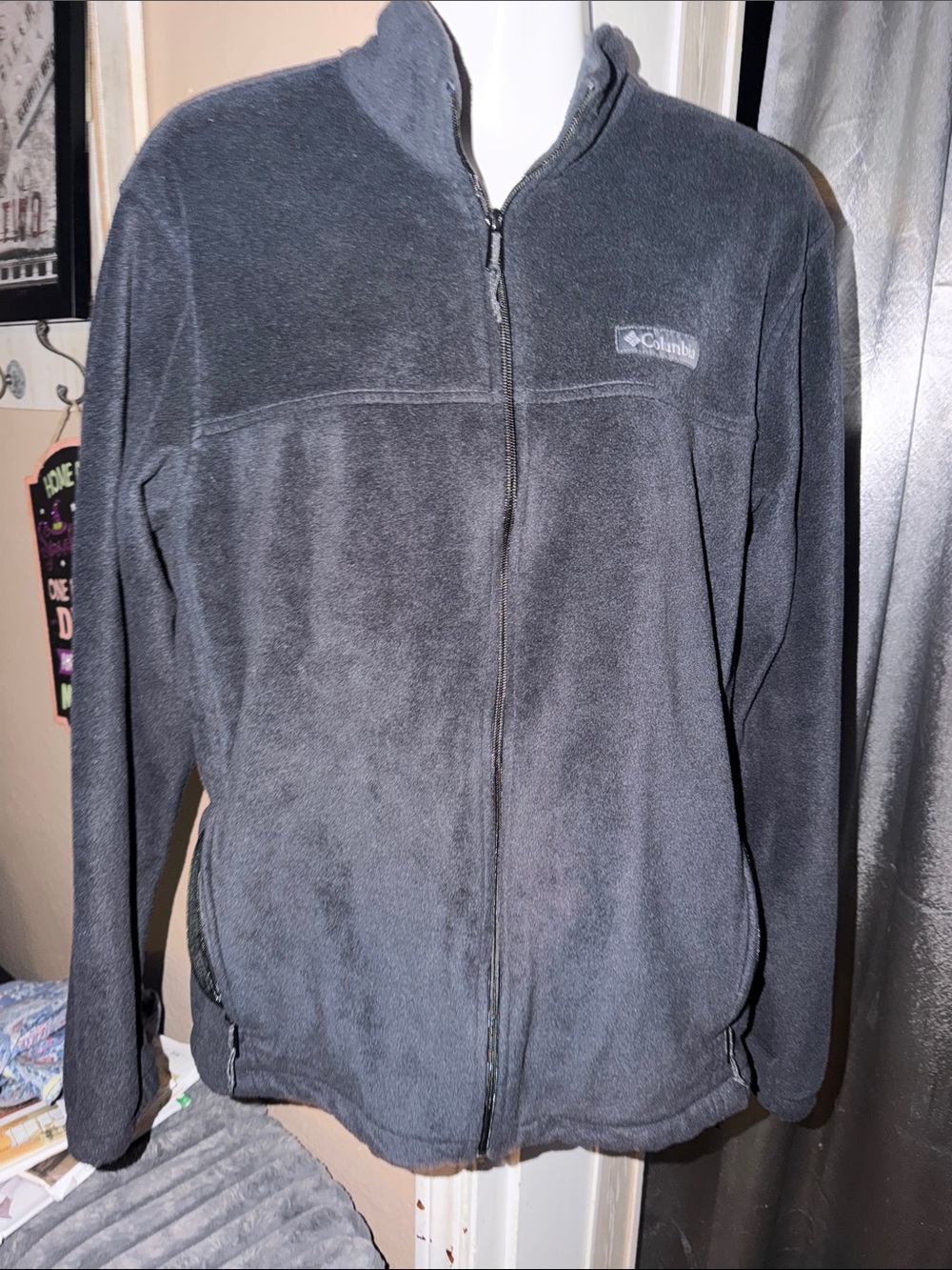 Women’s size large Full-Zip Black Columbia Fleece Jacket great condition